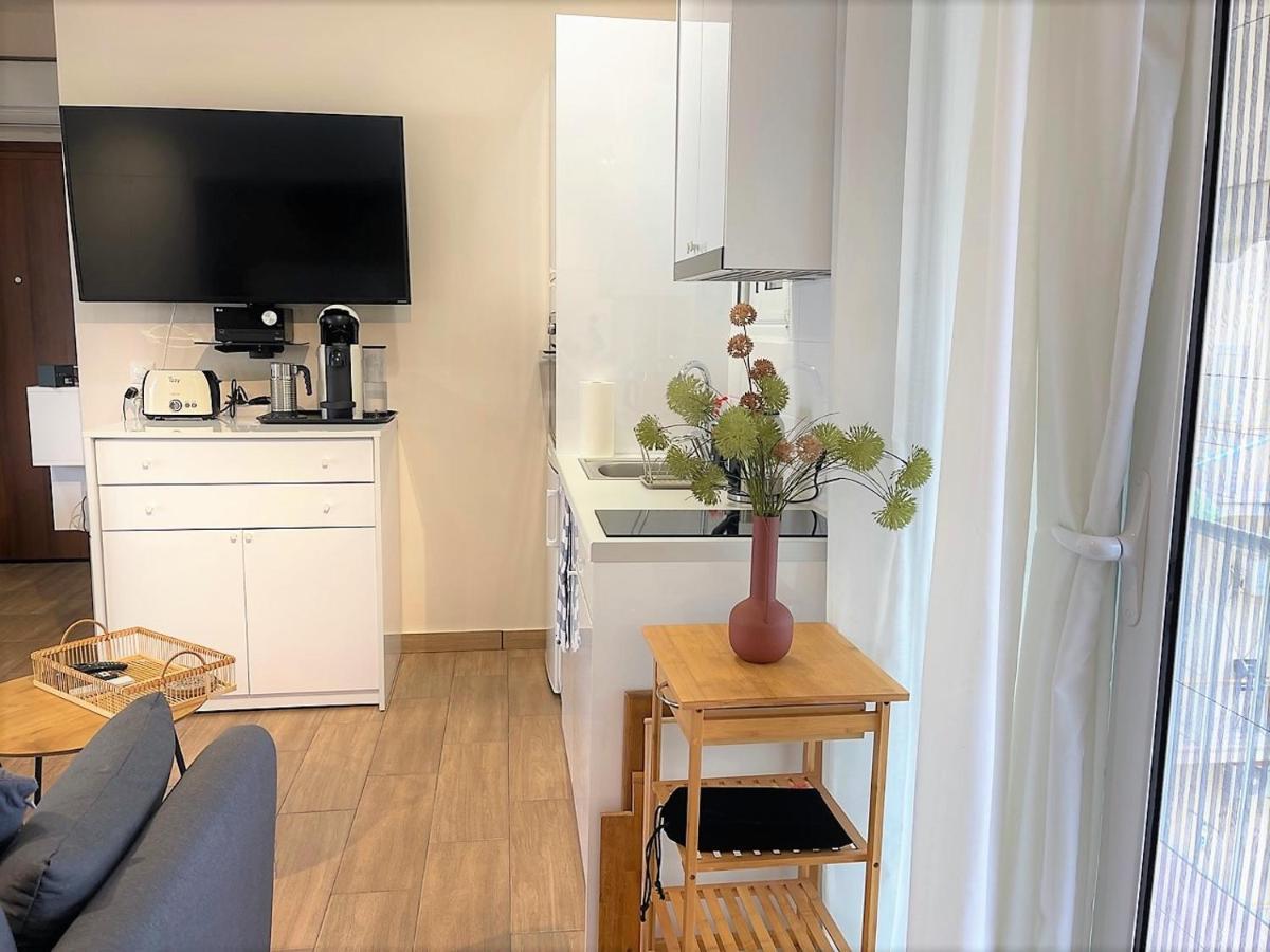 Reeva 55 Apartment Athens Exterior photo