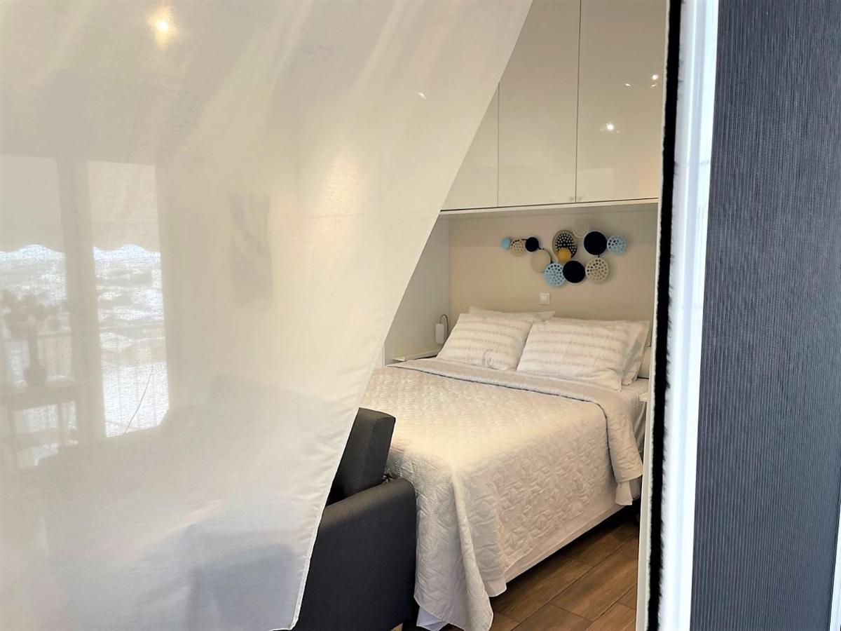 Reeva 55 Apartment Athens Exterior photo